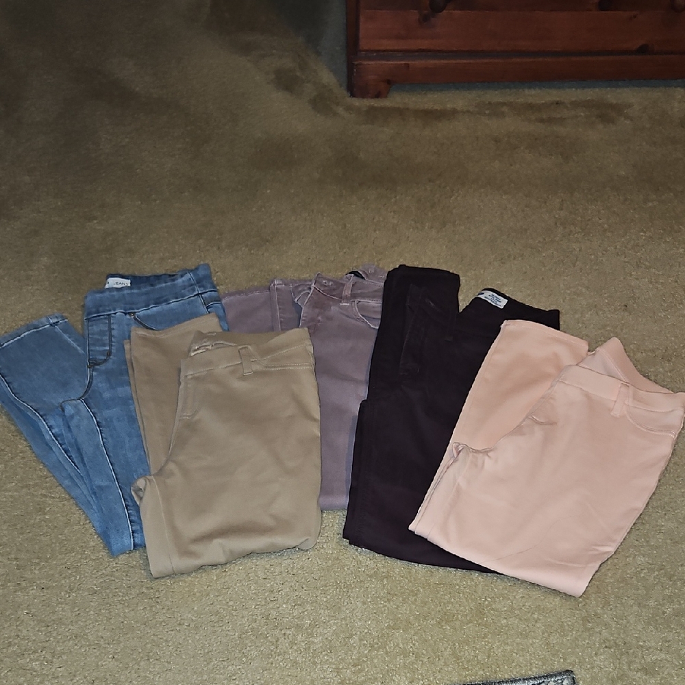 Skinny Pants Collection in Neutral Tones